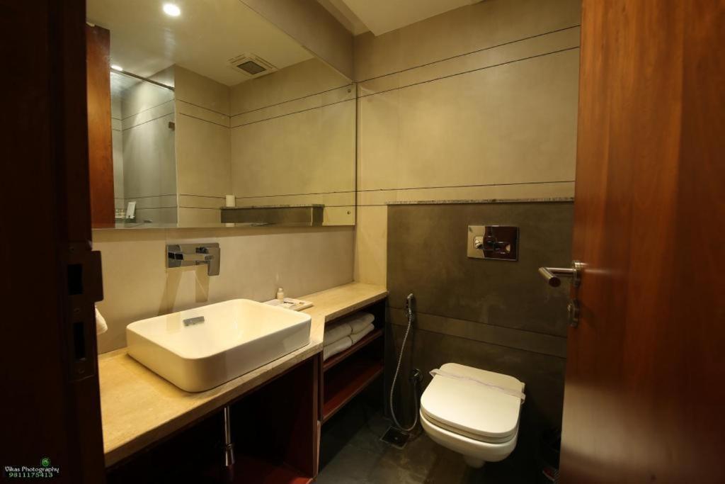 The Central View Faridabad Exterior photo